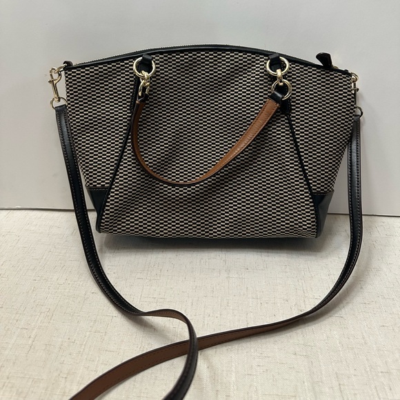 Coach Black and Tan Shoulder Bag - Picture 5 of 12